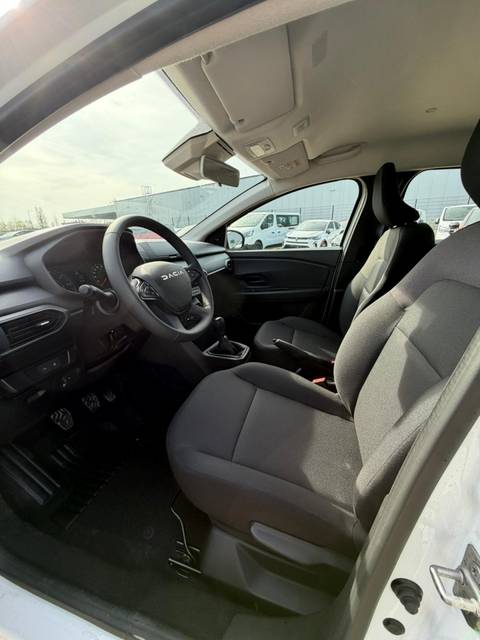2026 Dacia Logan — sličica 8
