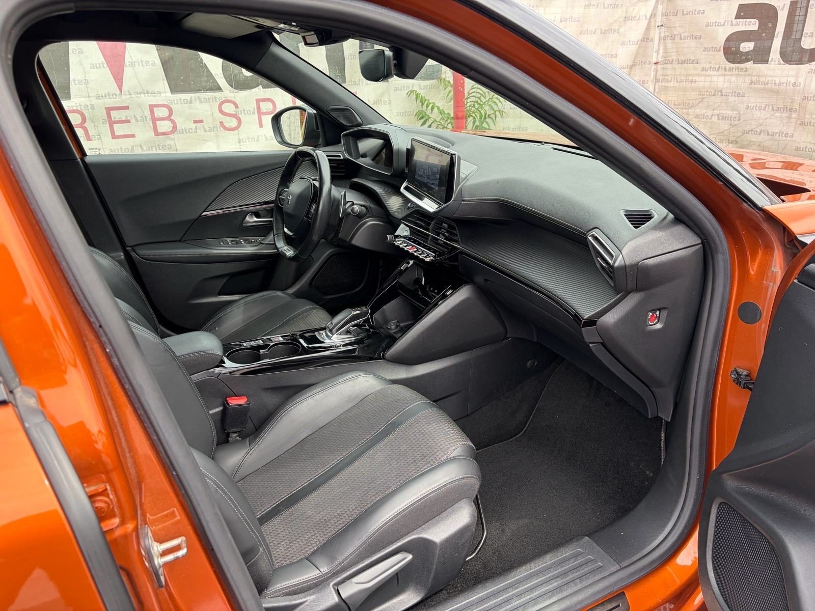 2020 Peugeot 2008 — fotografija 14