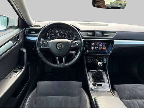 2019 Škoda Superb — sličica 10
