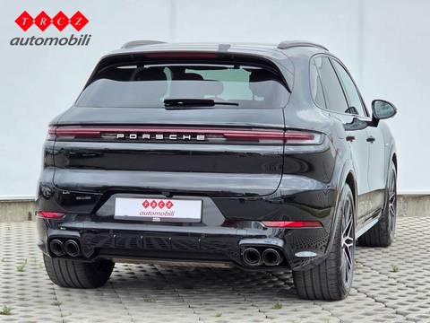 2024 Porsche Cayenne — sličica 3