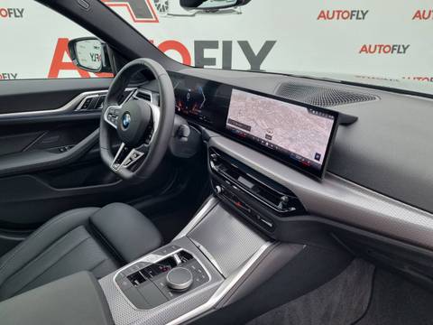 2025 BMW Serija 4 M Sport — sličica 18