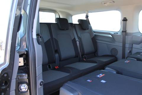2026 Volkswagen Caravelle — sličica 12