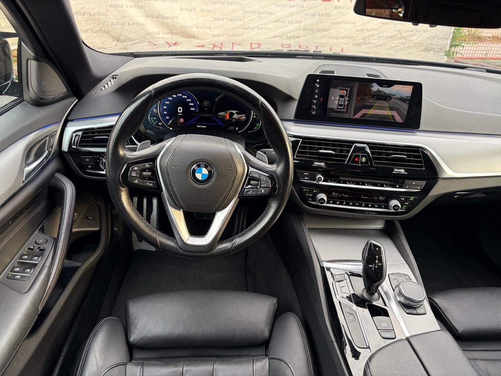 2019 BMW Serija 5 — fotografija 13