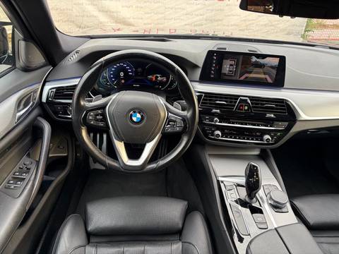 2019 BMW Serija 5 — sličica 13