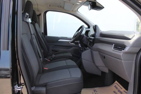 2026 Volkswagen Caravelle — sličica 11