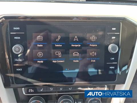 2019 Volkswagen Passat — sličica 19