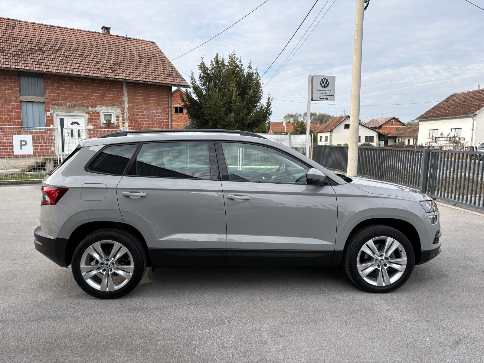 2019 Škoda Karoq — fotografija 4