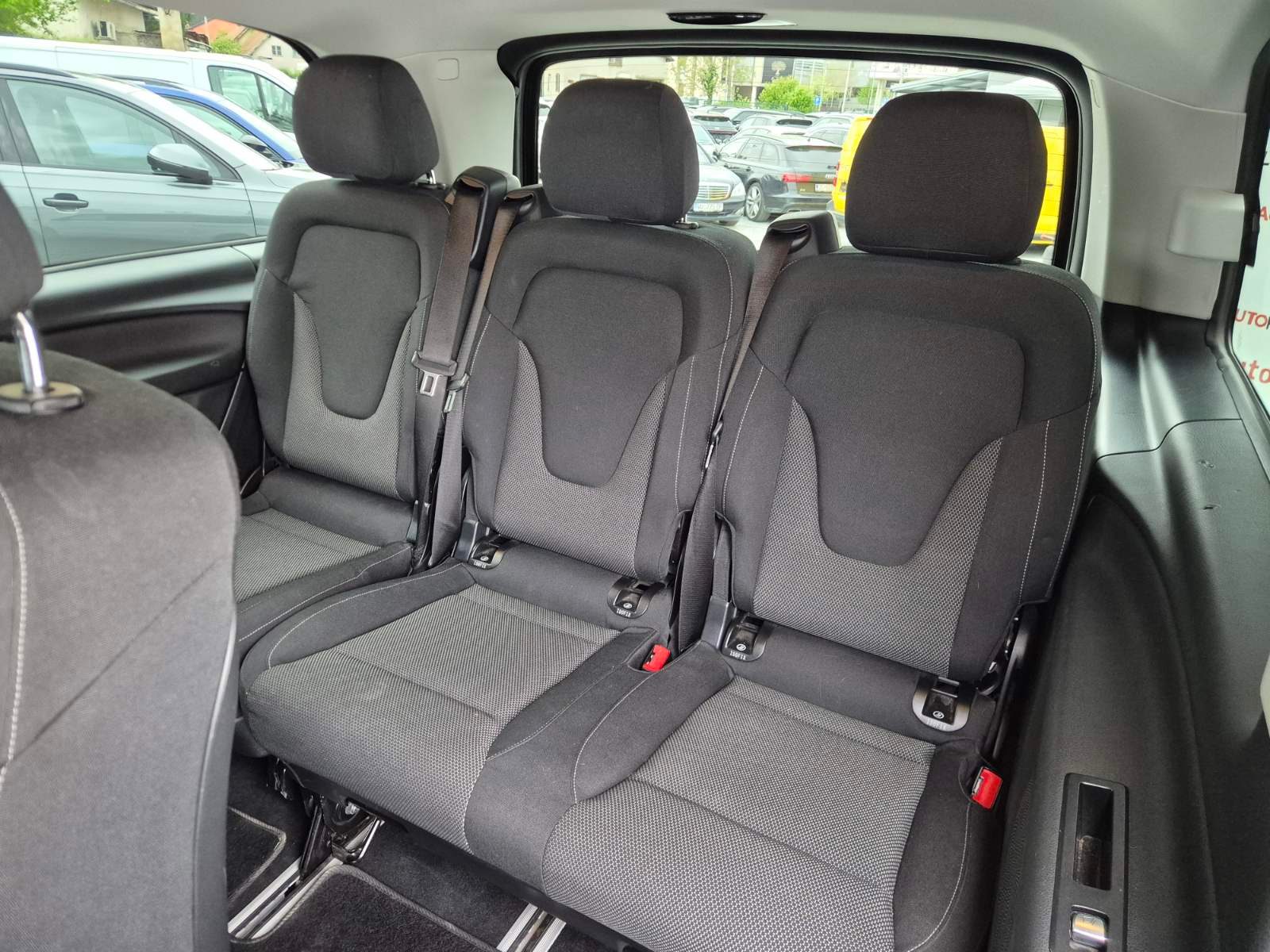 2018 Mercedes-Benz V-klasa — fotografija 17