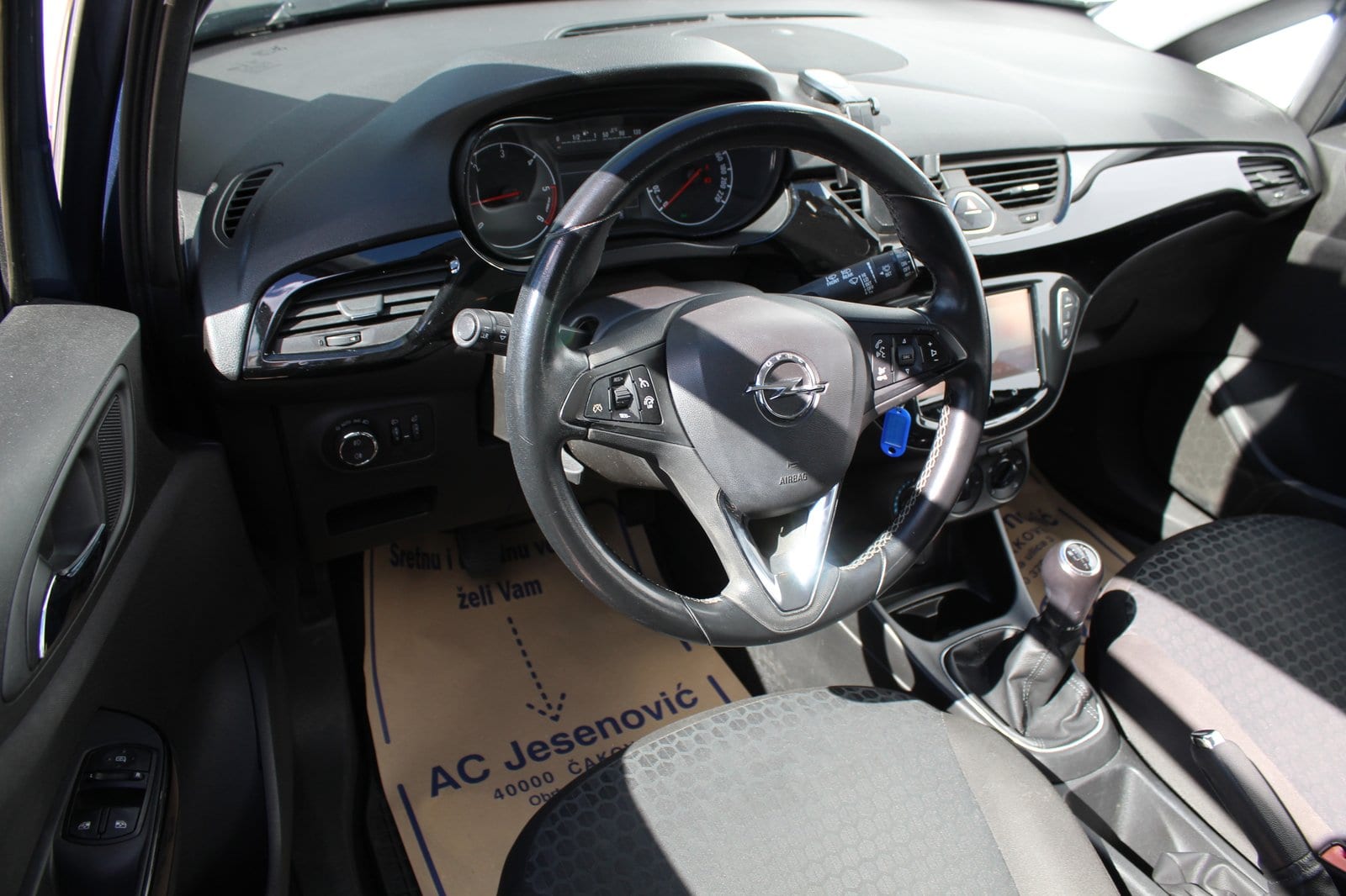 2015 Opel Corsa — fotografija 9