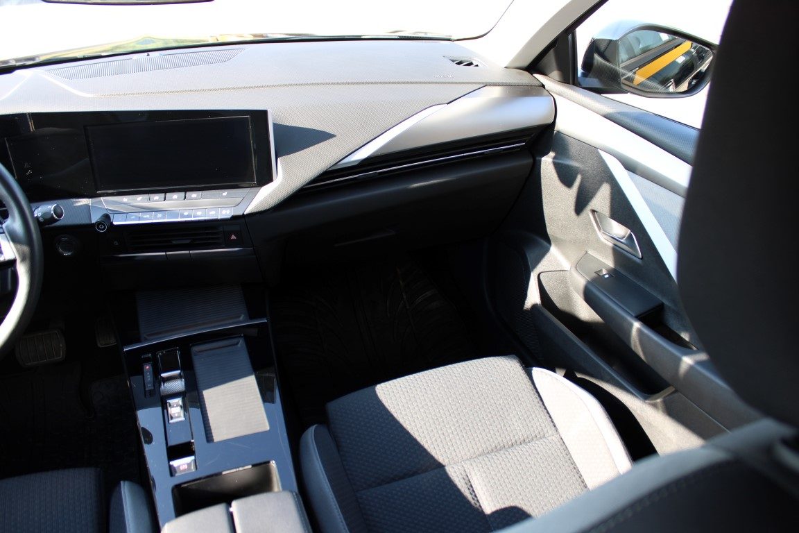 2024 Opel Astra — fotografija 10