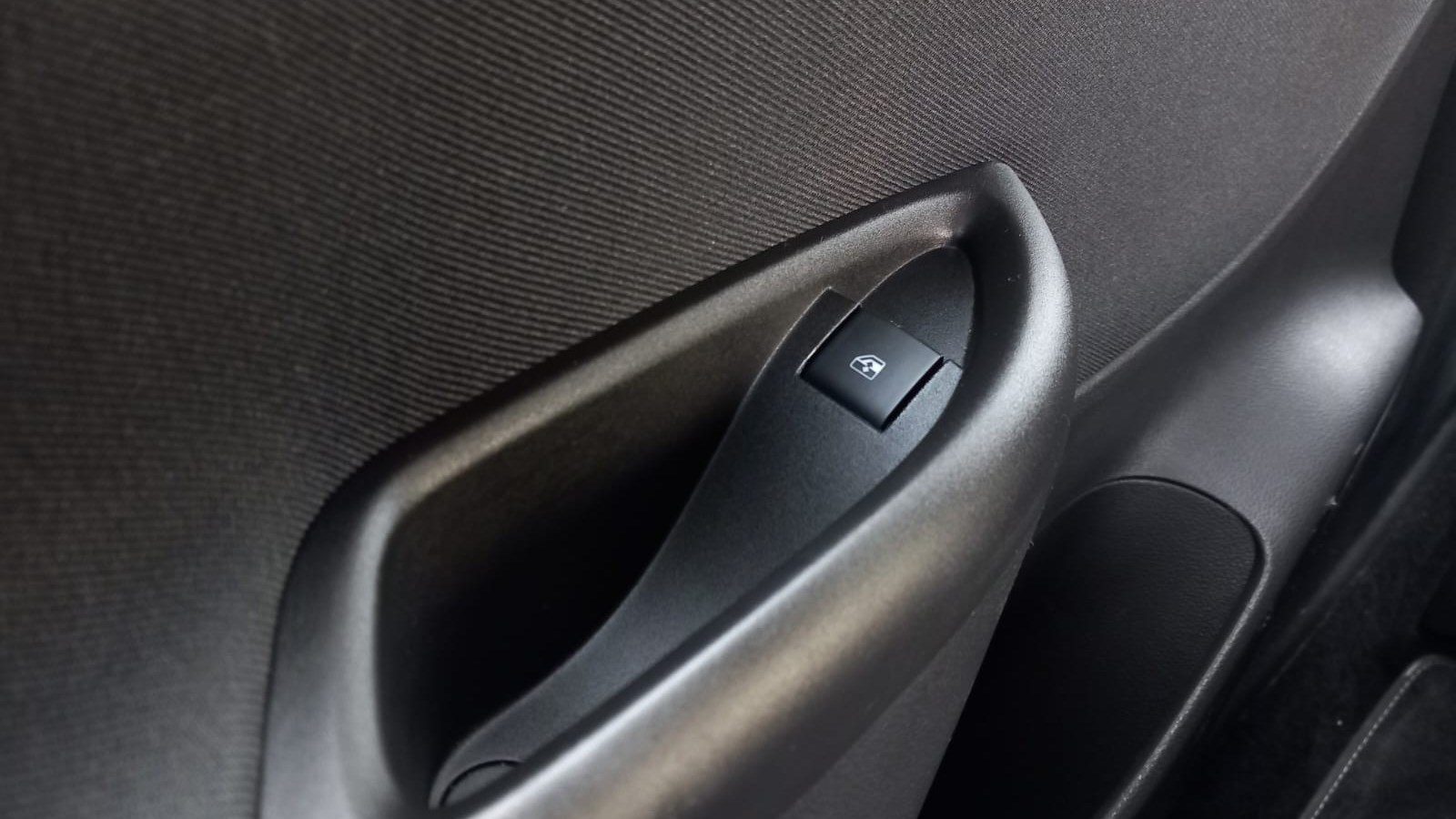 2020 Opel Astra — fotografija 18