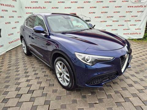 2017 Alfa Romeo Stelvio — sličica 10