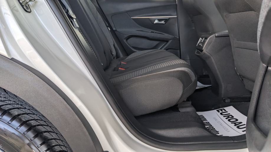 2022 Peugeot 3008 — fotografija 28