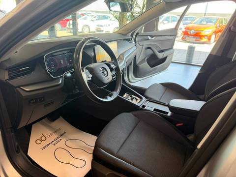 2022 Škoda Octavia Combi — sličica 13
