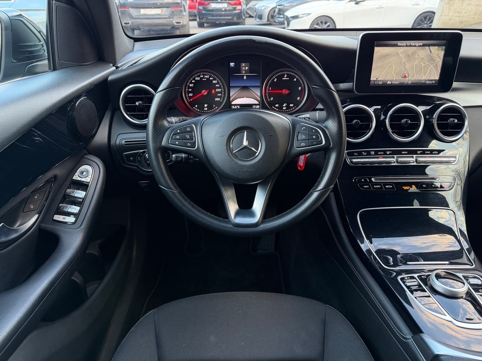 2018 Mercedes-Benz GLC — fotografija 9