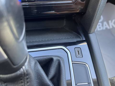 2021 Volkswagen Passat Variant — sličica 30