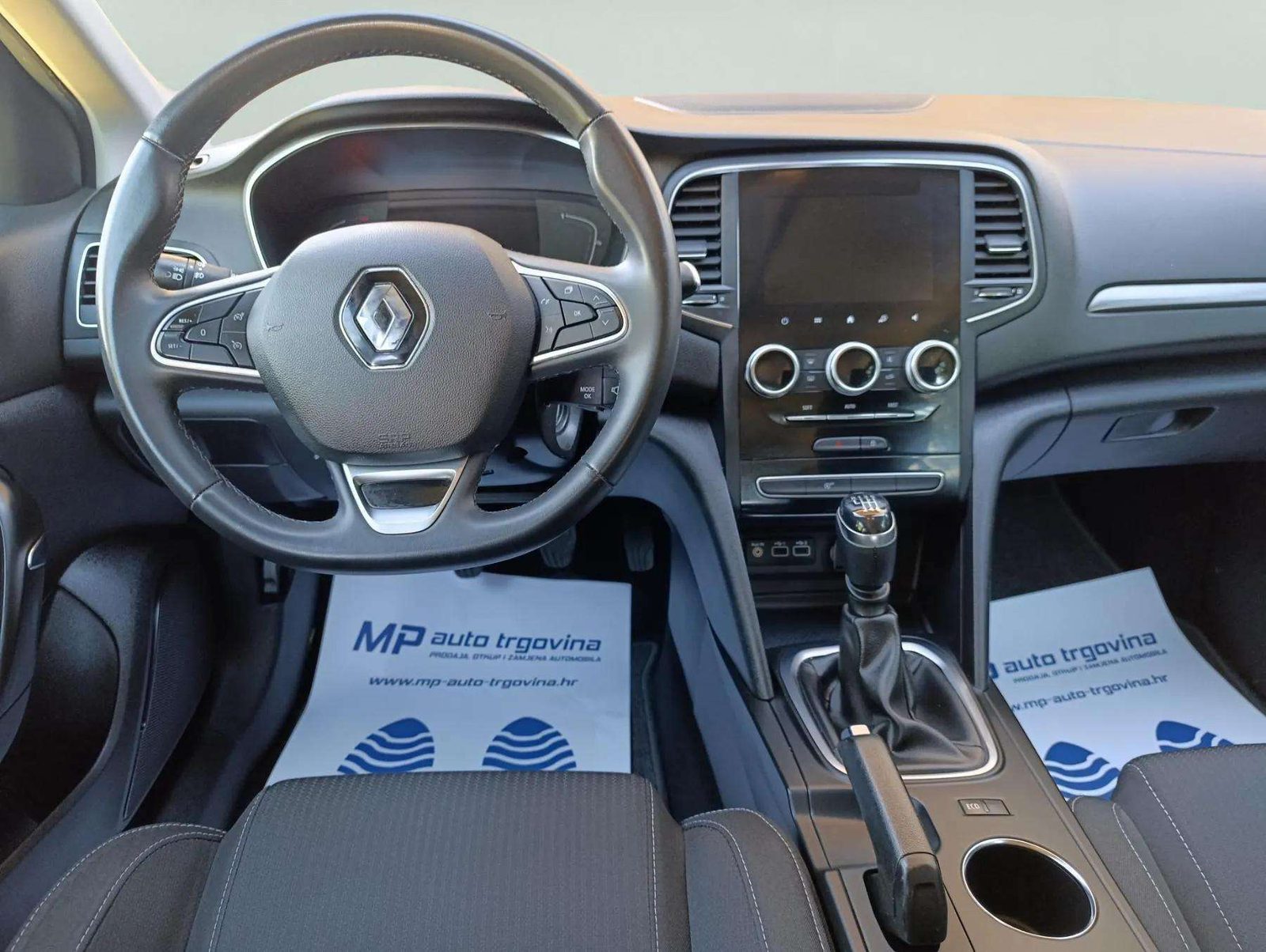 2021 Renault Megane Grandtour — fotografija 17