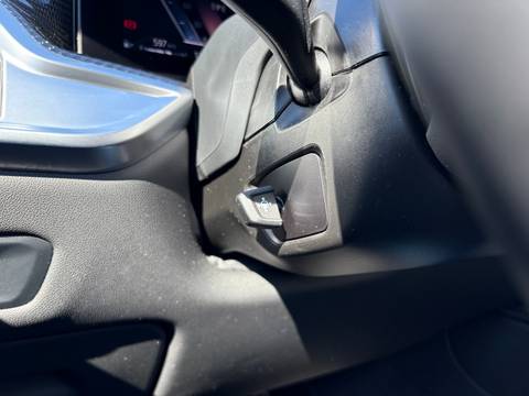 2025 BMW X6 — sličica 24