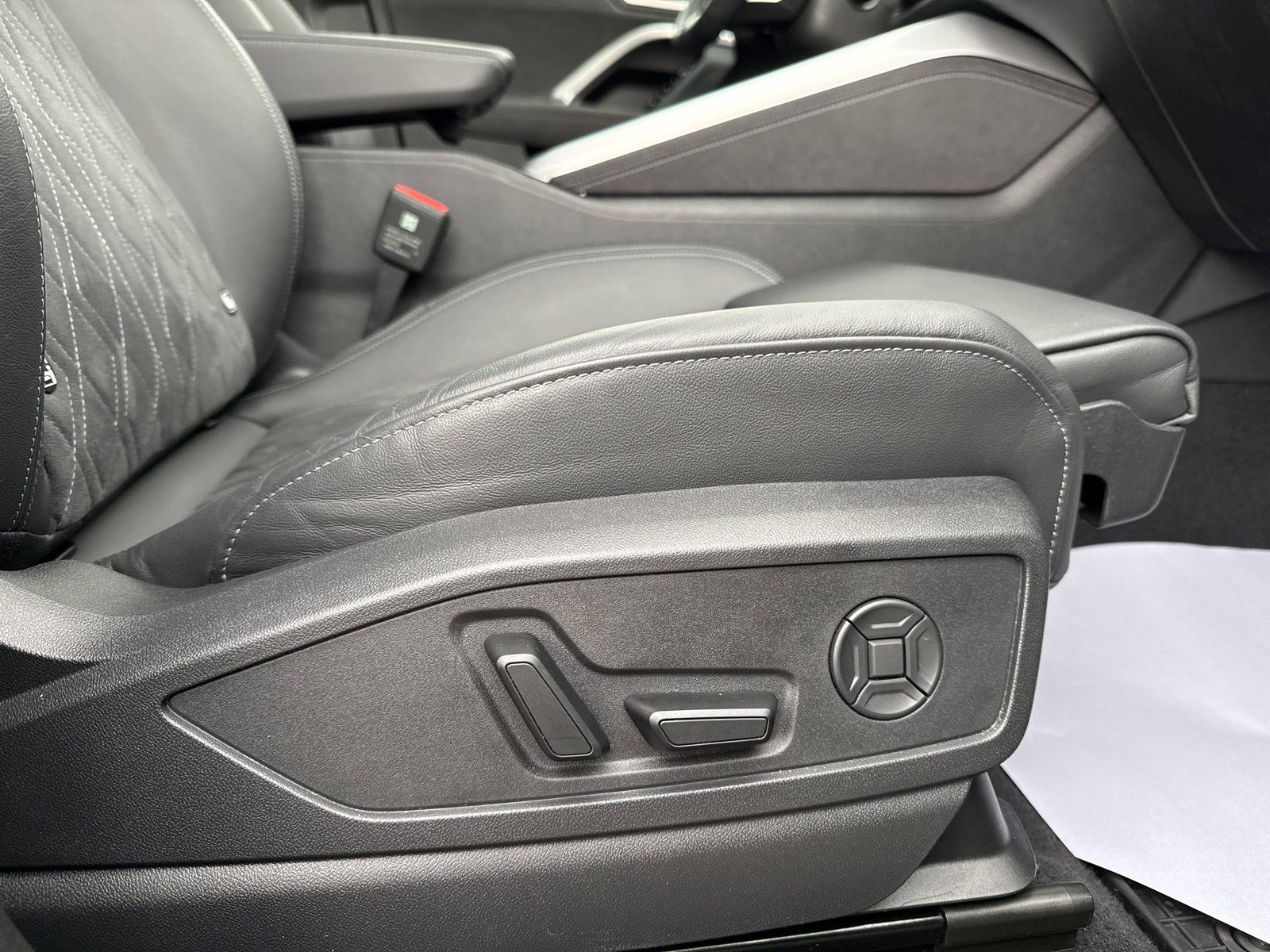 2025 Audi Q5 — fotografija 27
