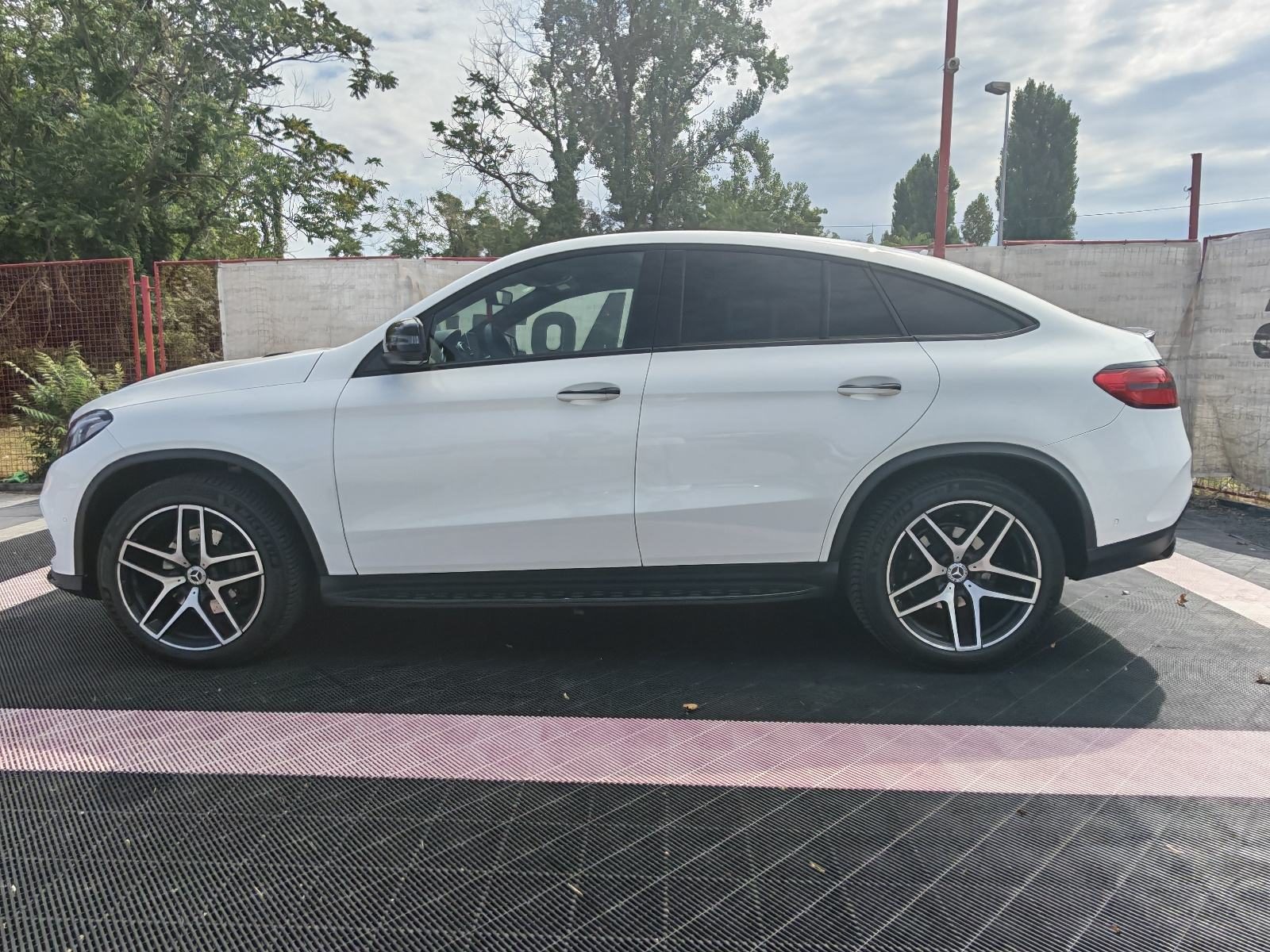 2016 Mercedes-Benz GLE — fotografija 4
