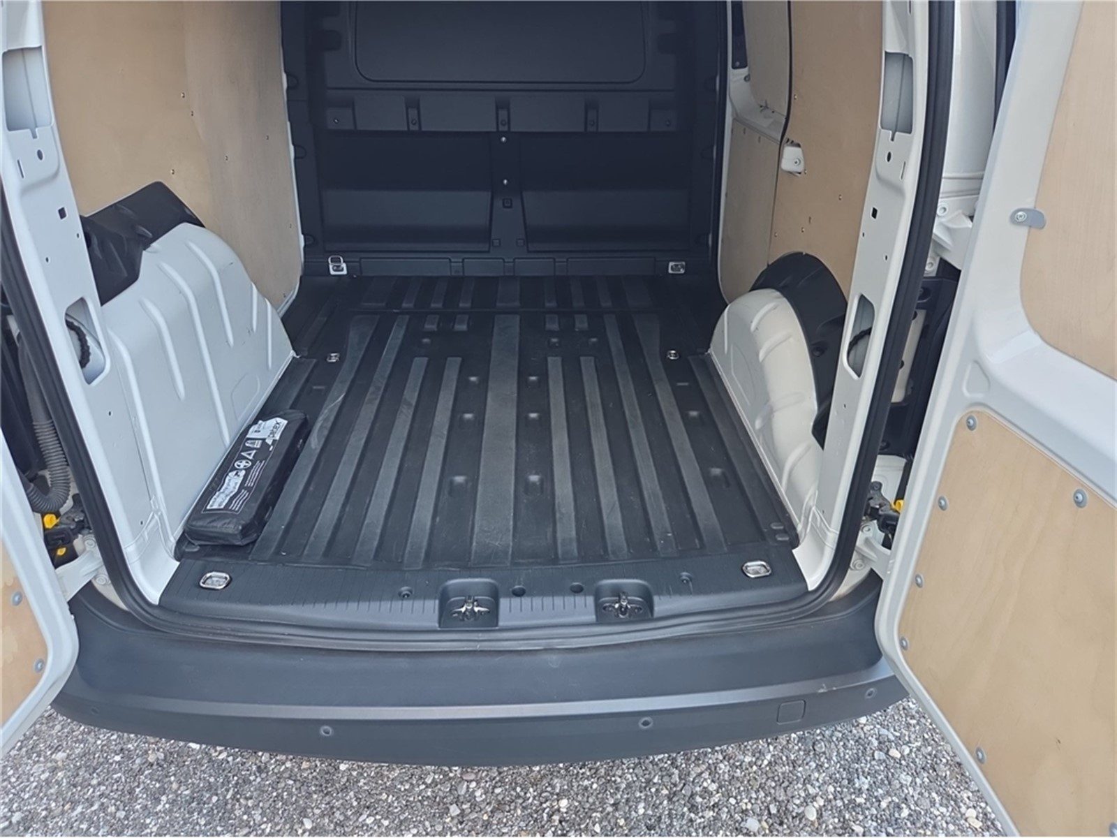 2023 Volkswagen Caddy — fotografija 16