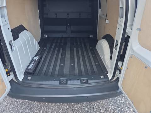2023 Volkswagen Caddy — sličica 16