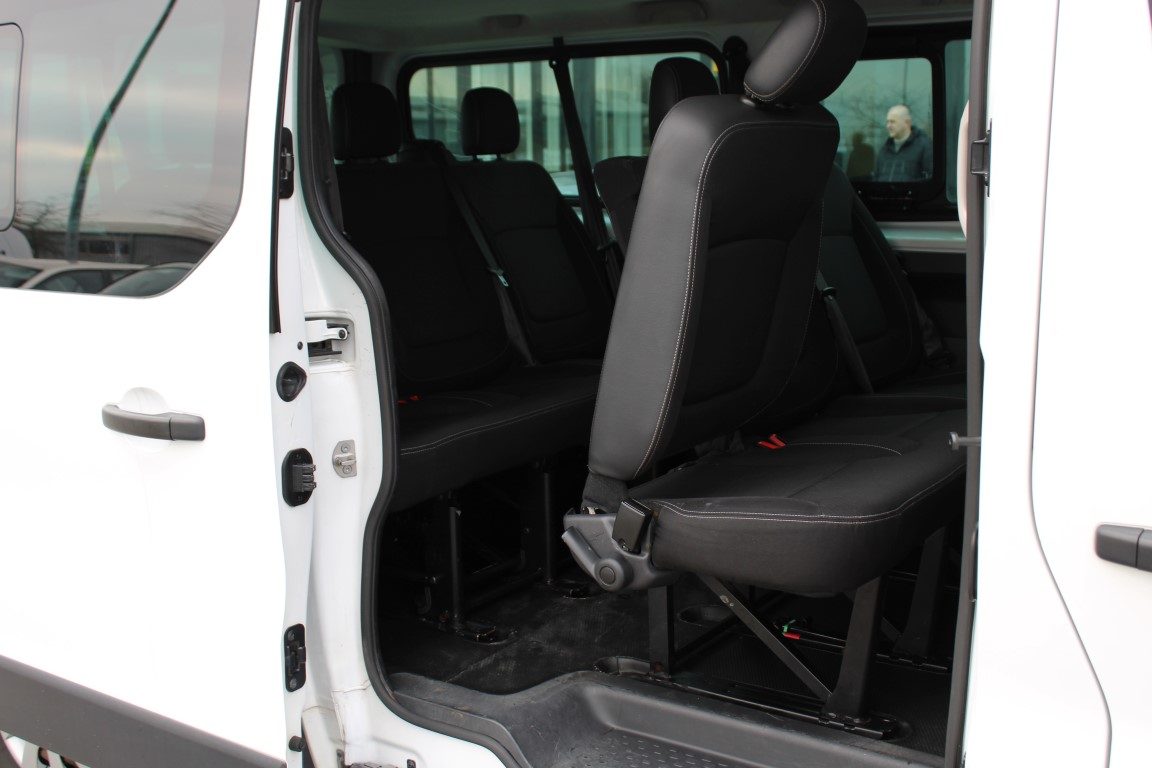 2020 Renault Trafic — fotografija 8