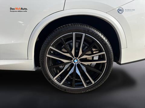 2020 BMW X5 — sličica 22