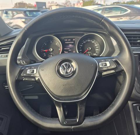 2018 Volkswagen Tiguan — sličica 9