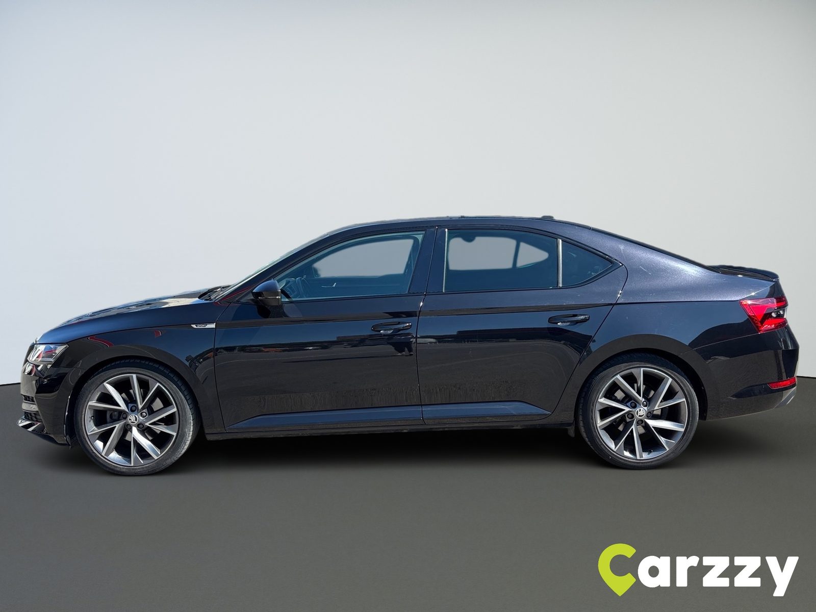 2022 Škoda Superb — fotografija 9
