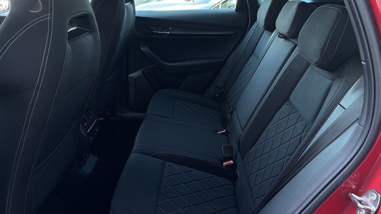 2021 Škoda Karoq — fotografija 7
