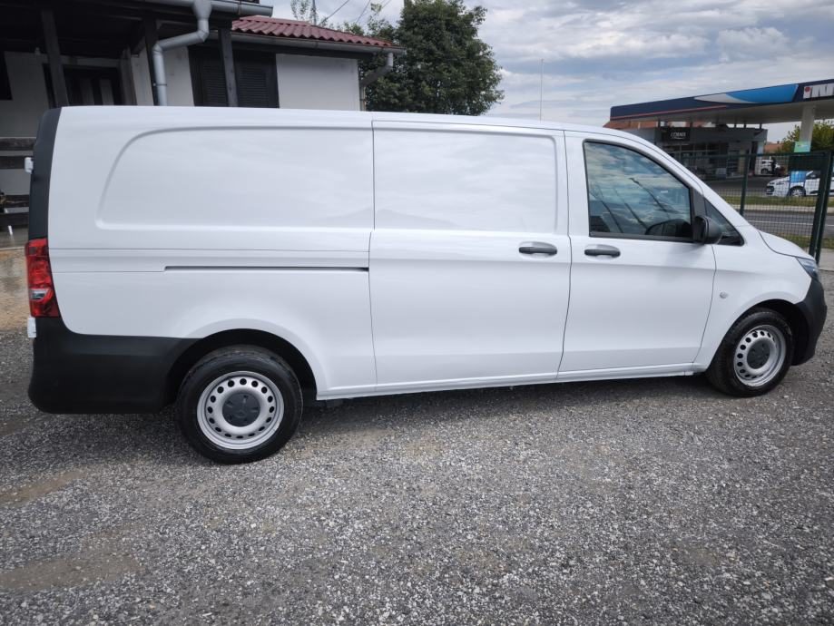 2021 Mercedes-Benz Vito — fotografija 11