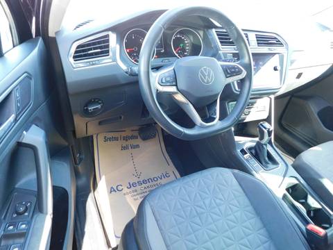 2023 Volkswagen Tiguan — sličica 9