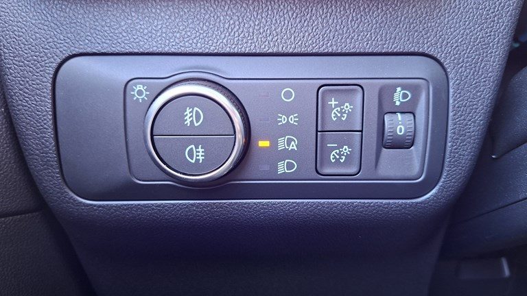 2025 Ford Kuga — fotografija 20
