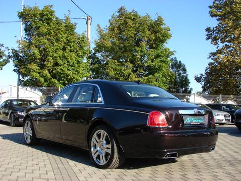 2015 Rolls-Royce Ghost — sličica 4