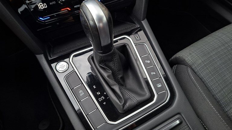 2021 Volkswagen Passat — fotografija 19