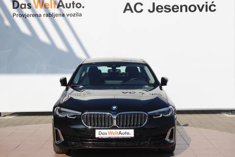 2022 BMW Serija 5 — sličica 2