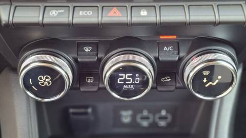 2022 Renault Captur — sličica 16