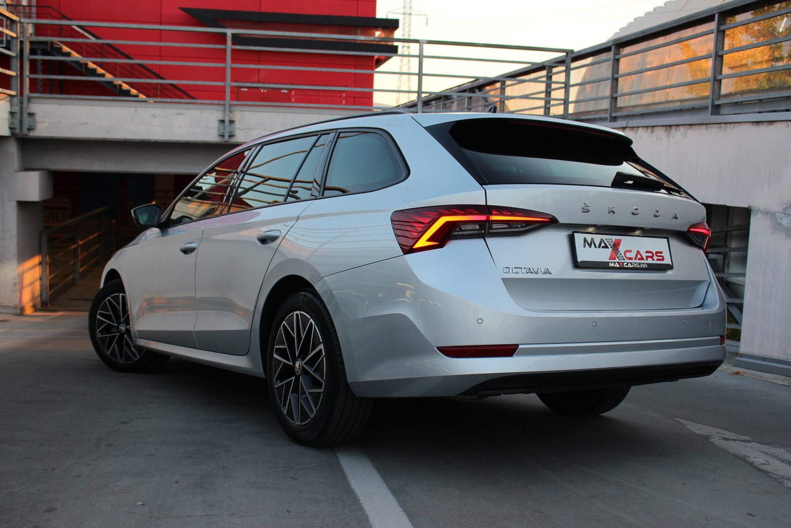 2023 Škoda Octavia — fotografija 15