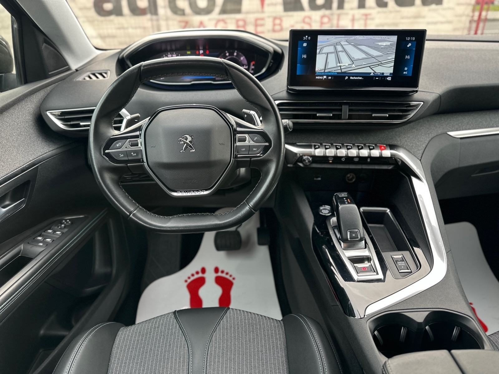 2022 Peugeot 5008 — fotografija 8