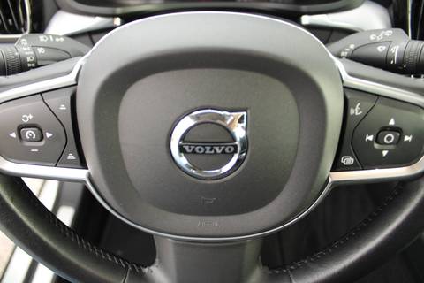 2021 Volvo V60 — sličica 14