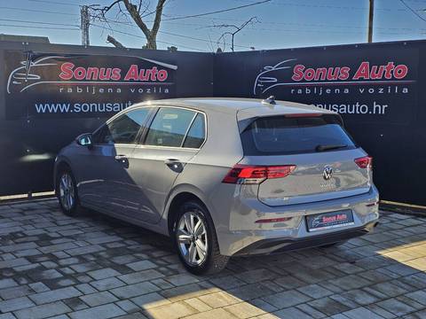 2022 Volkswagen Golf — sličica 4