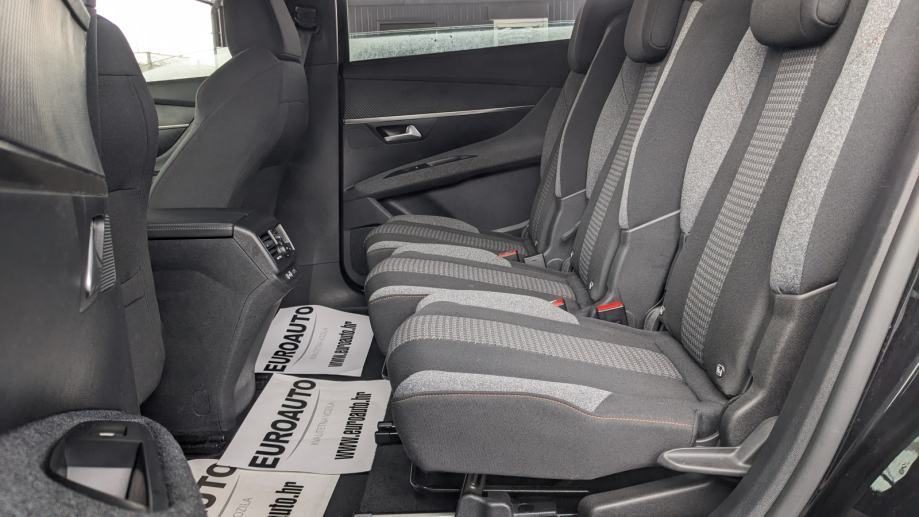 2021 Peugeot 5008 — fotografija 18