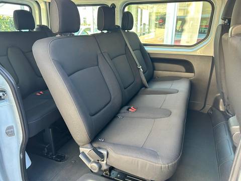 2017 Renault Trafic — sličica 13