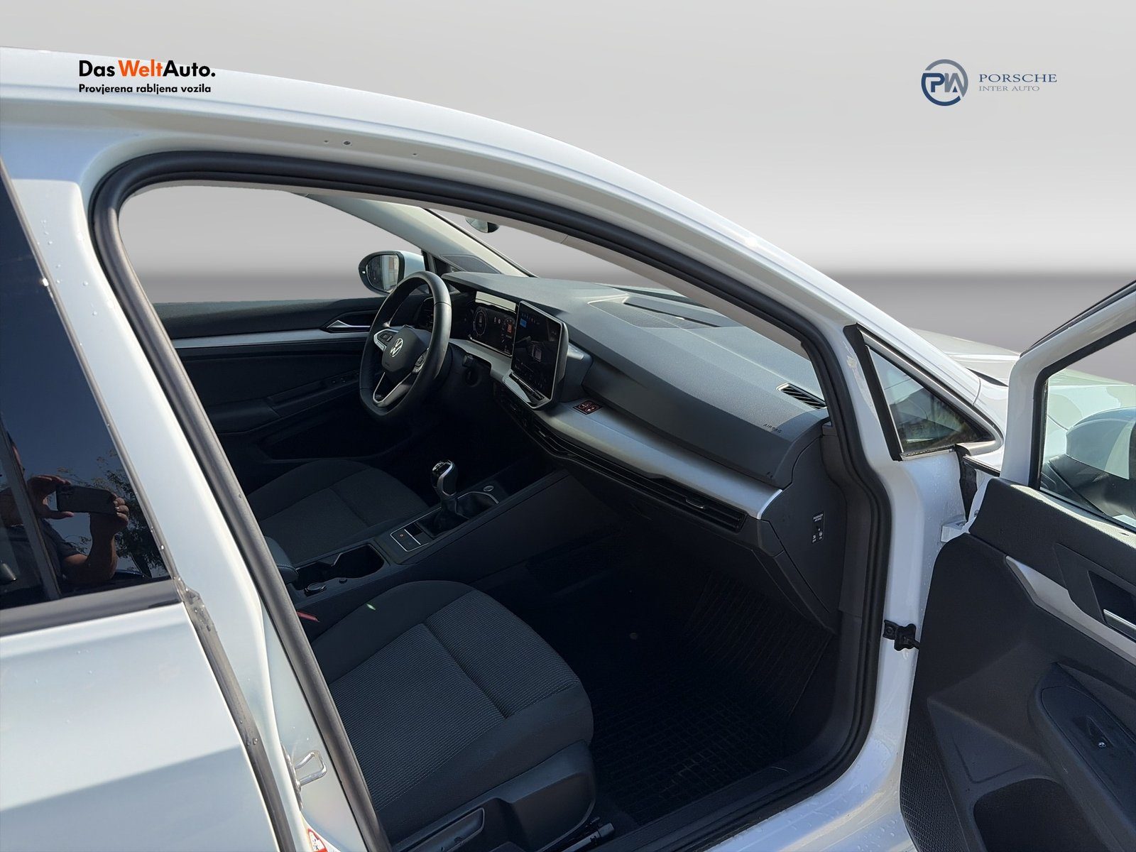 2025 Volkswagen Golf — fotografija 10