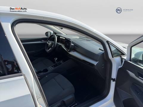 2025 Volkswagen Golf — sličica 10