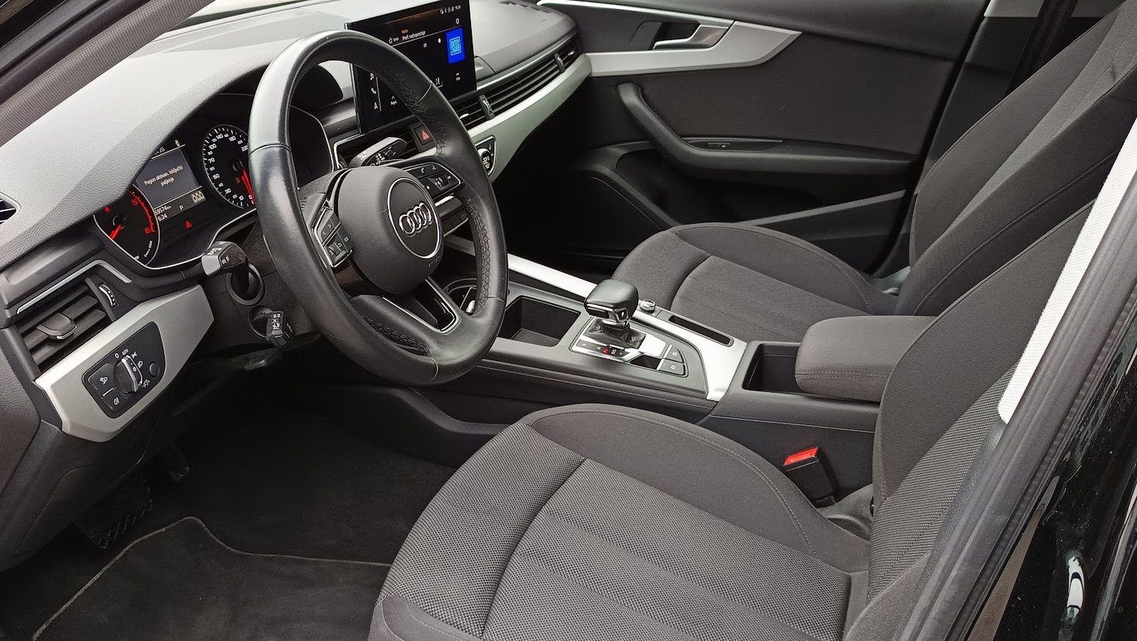 2023 Audi A4 — fotografija 8