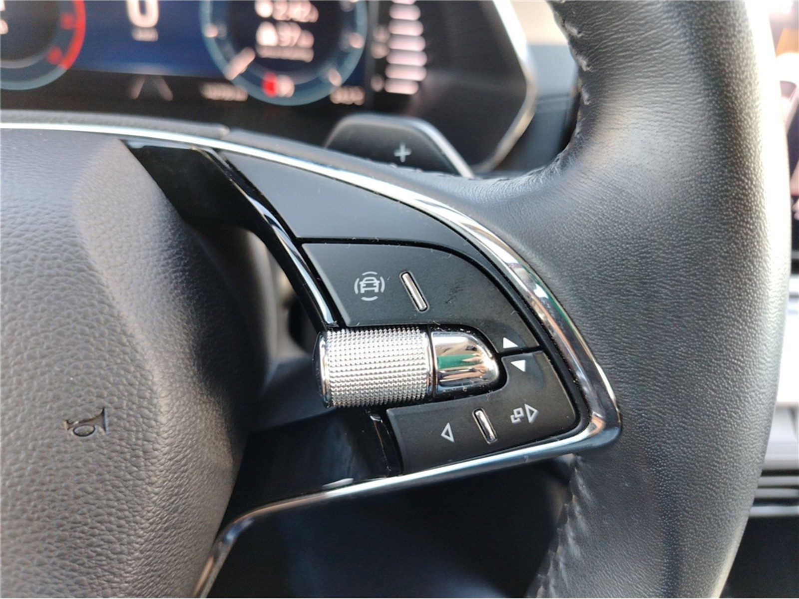 2022 Škoda Octavia Combi — fotografija 17