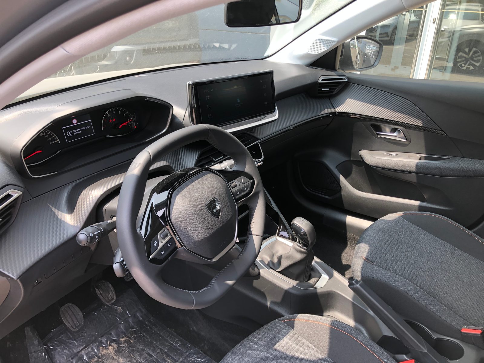 2026 Peugeot 208 — fotografija 6