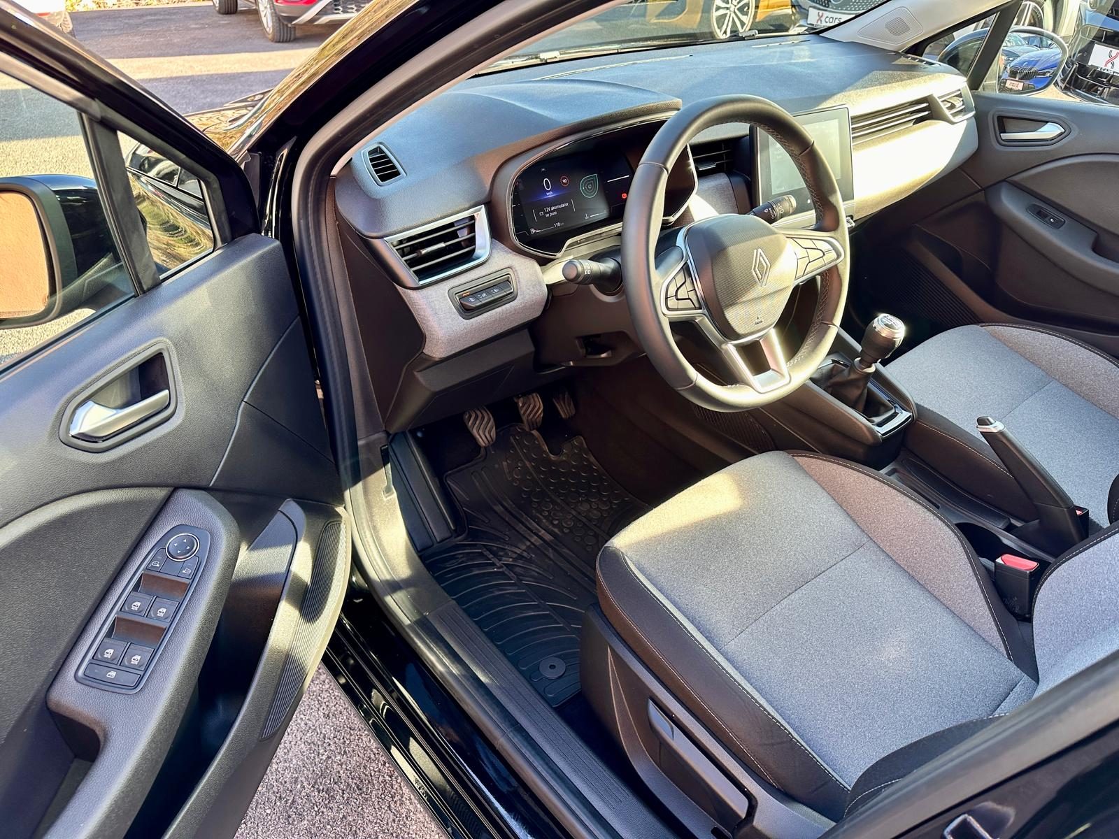 2025 Renault Clio — fotografija 10